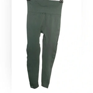 PLAYBOY leggings (S) in Sage Green